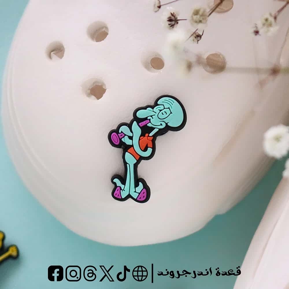 4BMZFj50nwkQwBKVIAli78S3TZfwu39L6wDixtlM.jpg Squidward SpongeBob- crocs charms - الصورة 1