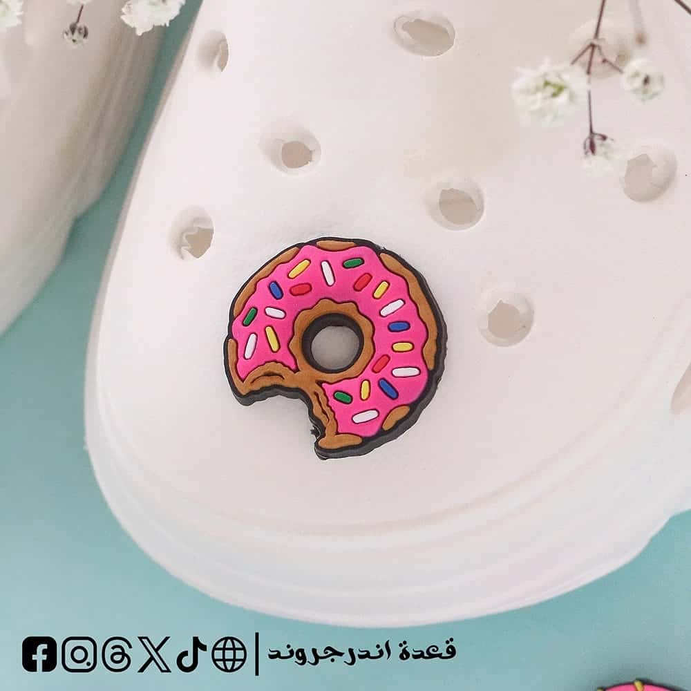 G04xkqcdiNftcETGoa2HMBwCp0rRWko70ixkmIL0.jpg Donuts with bite- crocs charms - الصورة 1