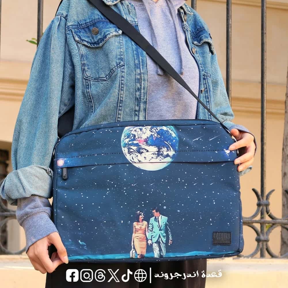 lTeRHWtCOxKvVwyaj2C2PHRgk1g7IIAxMr5w2JG2.jpg Couple on The Moon Laptop Sleeve15.6 inch -bag - الصورة 1