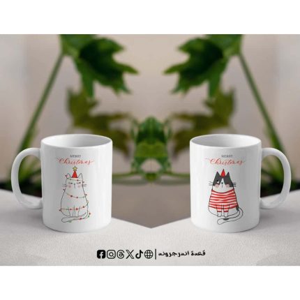 مج - cats love christmas tree