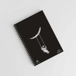 Astronaut Swinging -note